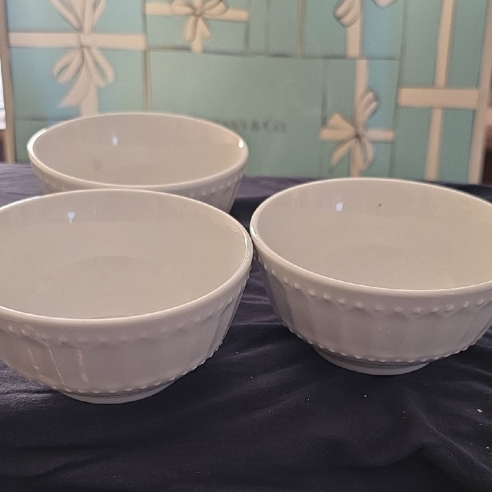 Gibson White Ceramic Bowl Set